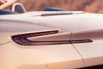 Aston Martin DB11 V8 Volante 2018 года (WW)